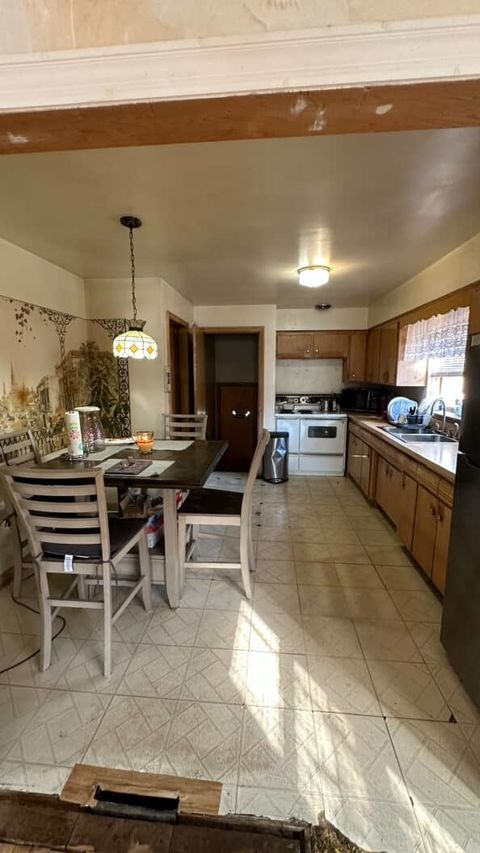 Tiny photo for 8641 S Jeffery Boulevard, Chicago, IL 60617 (MLS # 12488015)