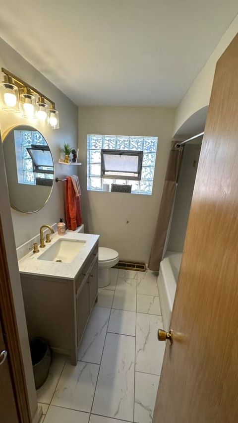 Tiny photo for 8641 S Jeffery Boulevard, Chicago, IL 60617 (MLS # 12488015)