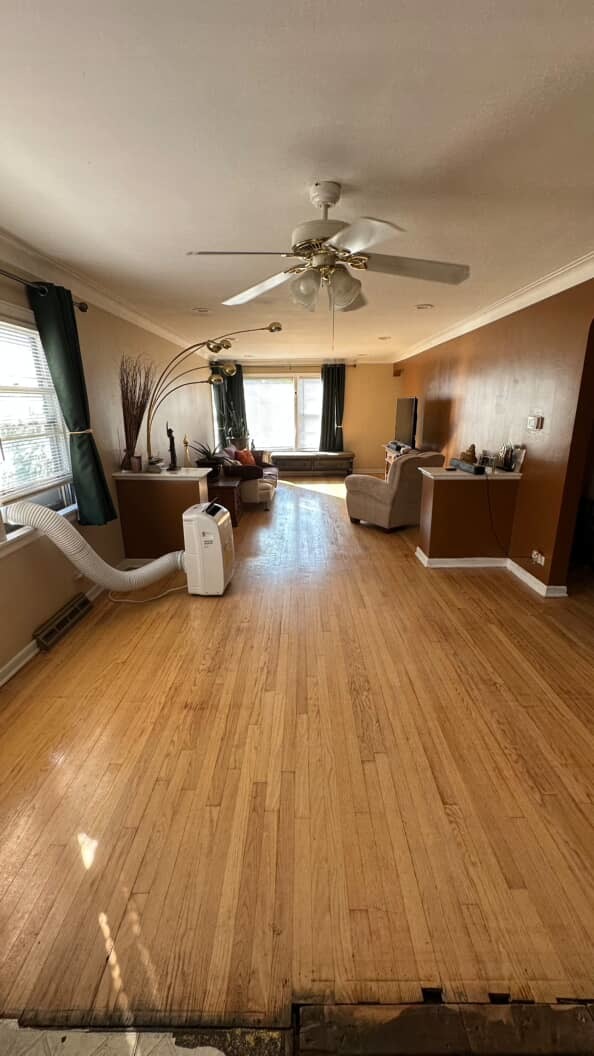 8641 S Jeffery Boulevard