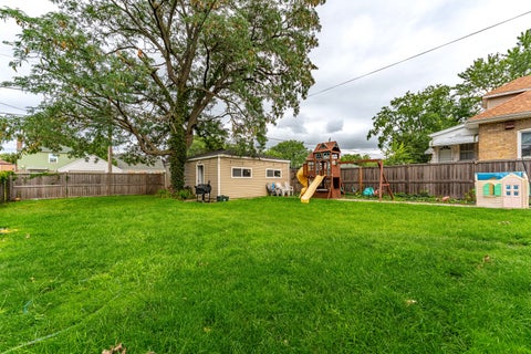 Tiny photo for 744 Manchester Avenue, Westchester, IL 60154 (MLS # 12750170)