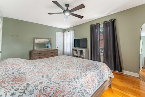 Tiny photo for 744 Manchester Avenue, Westchester, IL 60154 (MLS # 12750170)