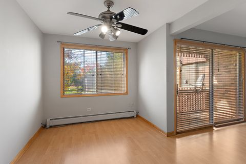 Tiny photo for 940 E Old Willow Road #207, Prospect Heights, IL 60070 (MLS # 12494995)