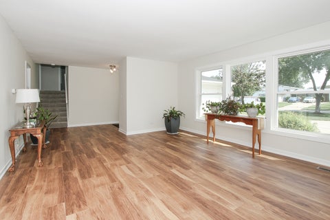 Tiny photo for 7934 KENSINGTON Lane, Hanover Park, IL 60133 (MLS # 12742804)