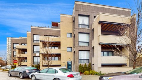 1203 W Superior Street 1C Chicago IL 60642
