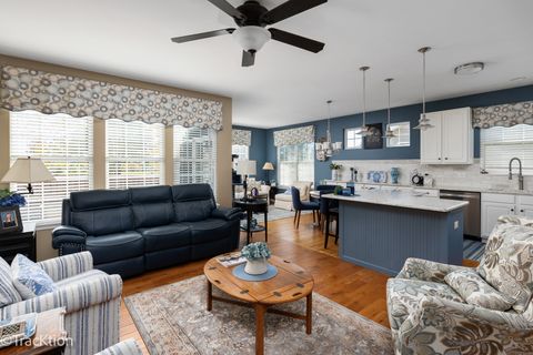 Tiny photo for 21123 Sterling Lake Court, Crest Hill, IL 60403 (MLS # 12503397)