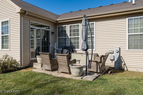 Tiny photo for 21123 Sterling Lake Court, Crest Hill, IL 60403 (MLS # 12503397)