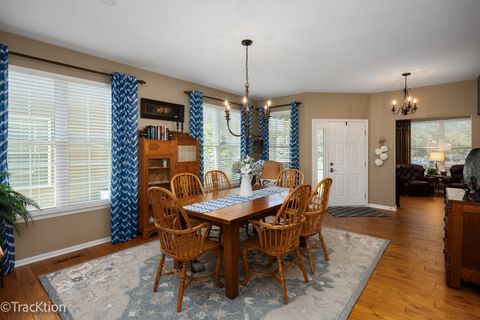 Tiny photo for 21123 Sterling Lake Court, Crest Hill, IL 60403 (MLS # 12503397)