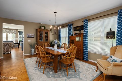 Tiny photo for 21123 Sterling Lake Court, Crest Hill, IL 60403 (MLS # 12503397)