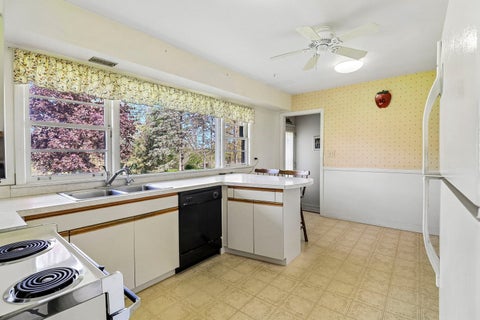 Tiny photo for 27942 W Flynn Creek Drive, Barrington, IL 60010 (MLS # 12636841)