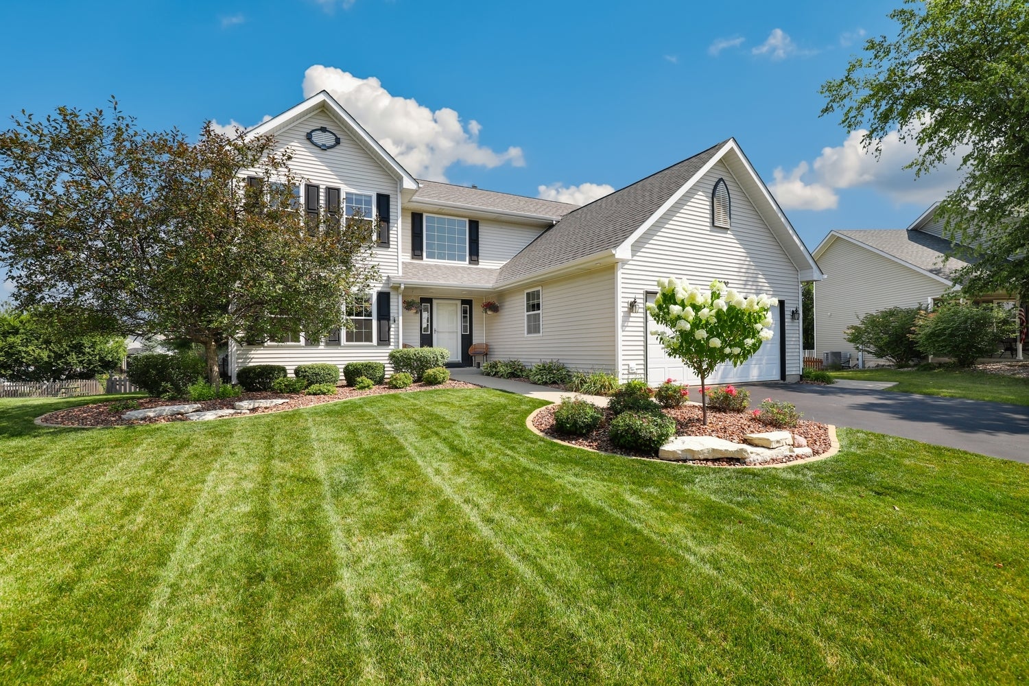 26300 W Bayberry Court