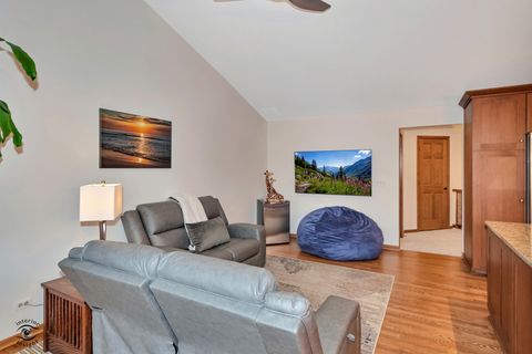 Tiny photo for 1121 Lacebark Court #1121, Darien, IL 60561 (MLS # 12616508)