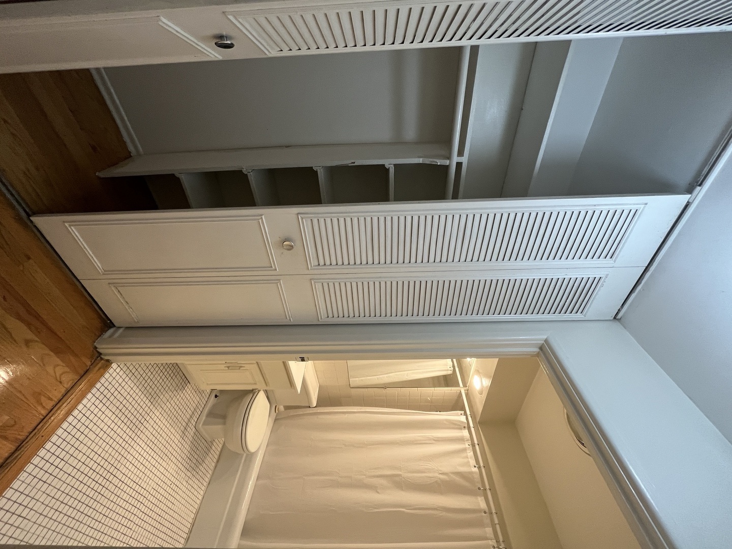 736 W Buena Avenue 306