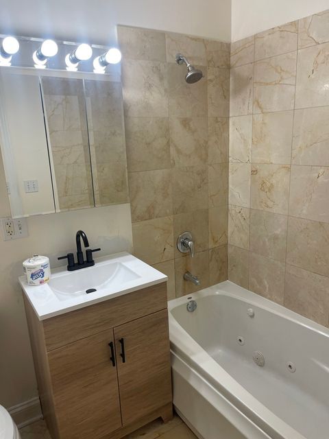 Tiny photo for 1514 W PRATT Boulevard #1B, Chicago, IL 60626 (MLS # 12487316)