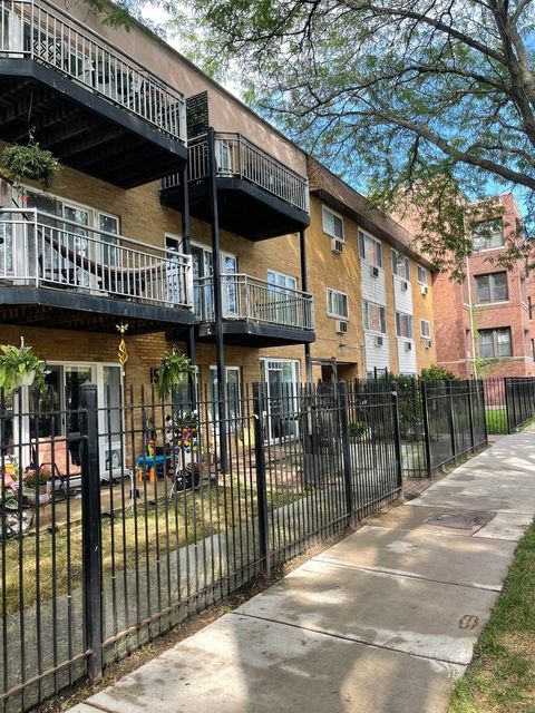 Tiny photo for 1514 W PRATT Boulevard #1B, Chicago, IL 60626 (MLS # 12487316)