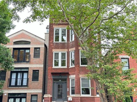 841 N Mozart Street 3R Chicago IL 60622