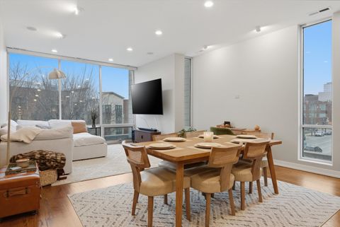 Tiny photo for 925 N Larrabee Street #2N, Chicago, IL 60610 (MLS # 12583369)