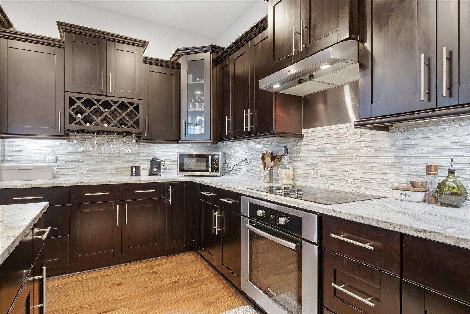 925 N Larrabee Street 2N