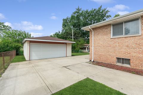 Tiny photo for 14640 MEMORIAL Drive, Dolton, IL 60419 (MLS # 12647963)