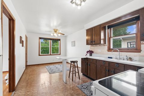 Tiny photo for 14640 MEMORIAL Drive, Dolton, IL 60419 (MLS # 12647963)
