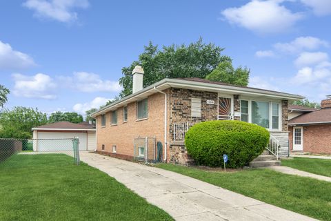 Photo of 14640 MEMORIAL Drive, Dolton, IL 60419 (MLS # 12647963)