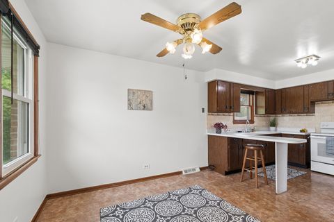Tiny photo for 14640 MEMORIAL Drive, Dolton, IL 60419 (MLS # 12647963)