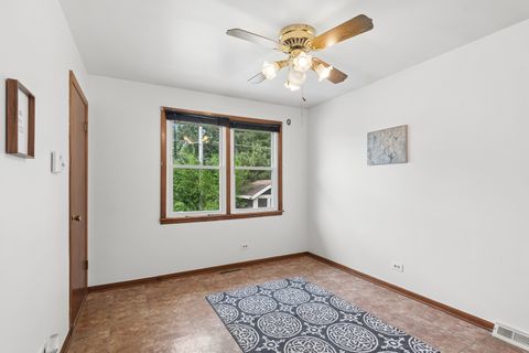 Tiny photo for 14640 MEMORIAL Drive, Dolton, IL 60419 (MLS # 12647963)