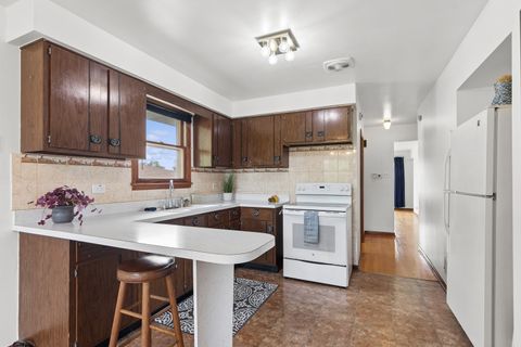 Tiny photo for 14640 MEMORIAL Drive, Dolton, IL 60419 (MLS # 12647963)