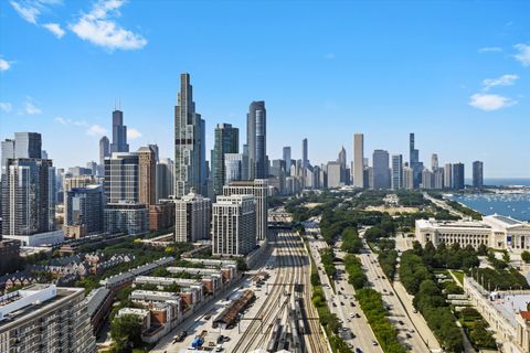 Tiny photo for 1478 S PRAIRIE Avenue #E, Chicago, IL 60605 (MLS # 12488604)