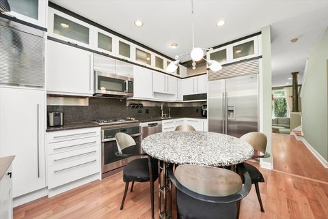 Tiny photo for 1478 S PRAIRIE Avenue #E, Chicago, IL 60605 (MLS # 12488604)