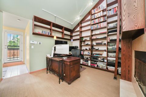Tiny photo for 1478 S PRAIRIE Avenue #E, Chicago, IL 60605 (MLS # 12488604)