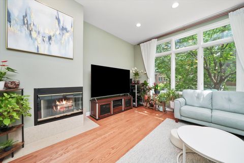Tiny photo for 1478 S PRAIRIE Avenue #E, Chicago, IL 60605 (MLS # 12488604)
