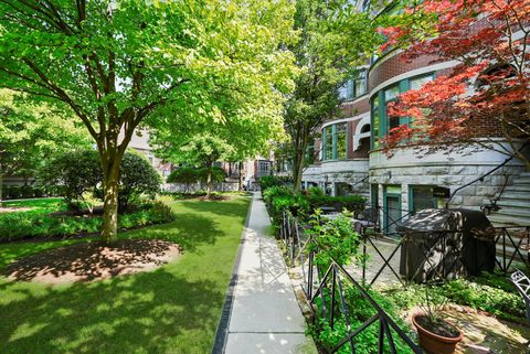 Tiny photo for 1478 S PRAIRIE Avenue #E, Chicago, IL 60605 (MLS # 12488604)