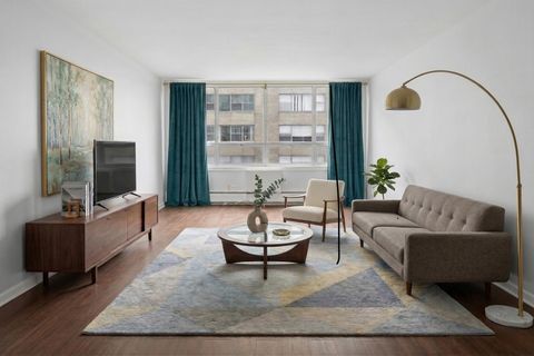 Tiny photo for 6171 N Sheridan Road #2104, Chicago, IL 60660 (MLS # 12578141)