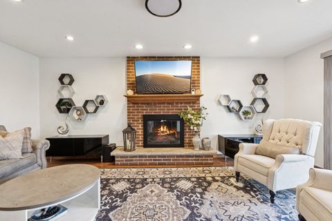 Tiny photo for 588 Applegate Lane, Lake Zurich, IL 60047 (MLS # 12541575)