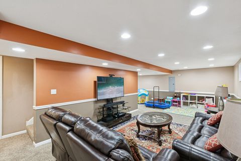 Tiny photo for 588 Applegate Lane, Lake Zurich, IL 60047 (MLS # 12541575)