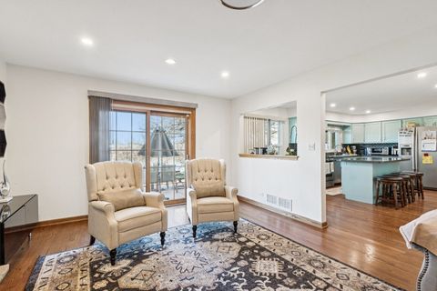 Tiny photo for 588 Applegate Lane, Lake Zurich, IL 60047 (MLS # 12541575)