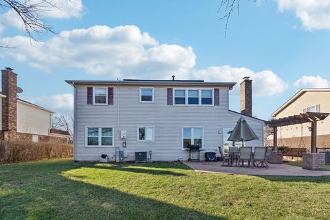 Tiny photo for 588 Applegate Lane, Lake Zurich, IL 60047 (MLS # 12541575)