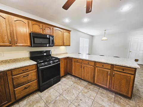 Tiny photo for 404 W Beacon Court, Mt Vernon, IL 62864 (MLS # 12693309)