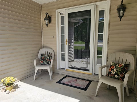 Tiny photo for 404 W Beacon Court, Mt Vernon, IL 62864 (MLS # 12693309)