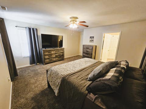 Tiny photo for 404 W Beacon Court, Mt Vernon, IL 62864 (MLS # 12693309)