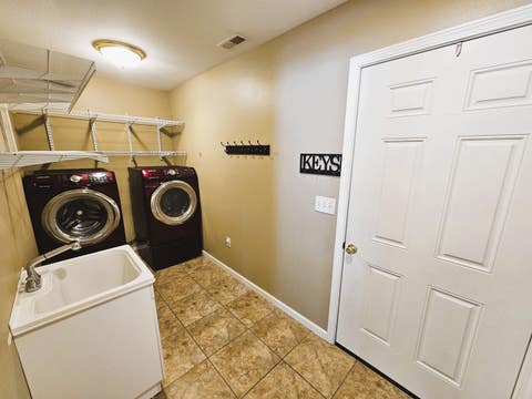 Tiny photo for 404 W Beacon Court, Mt Vernon, IL 62864 (MLS # 12693309)