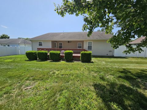 Tiny photo for 404 W Beacon Court, Mt Vernon, IL 62864 (MLS # 12693309)
