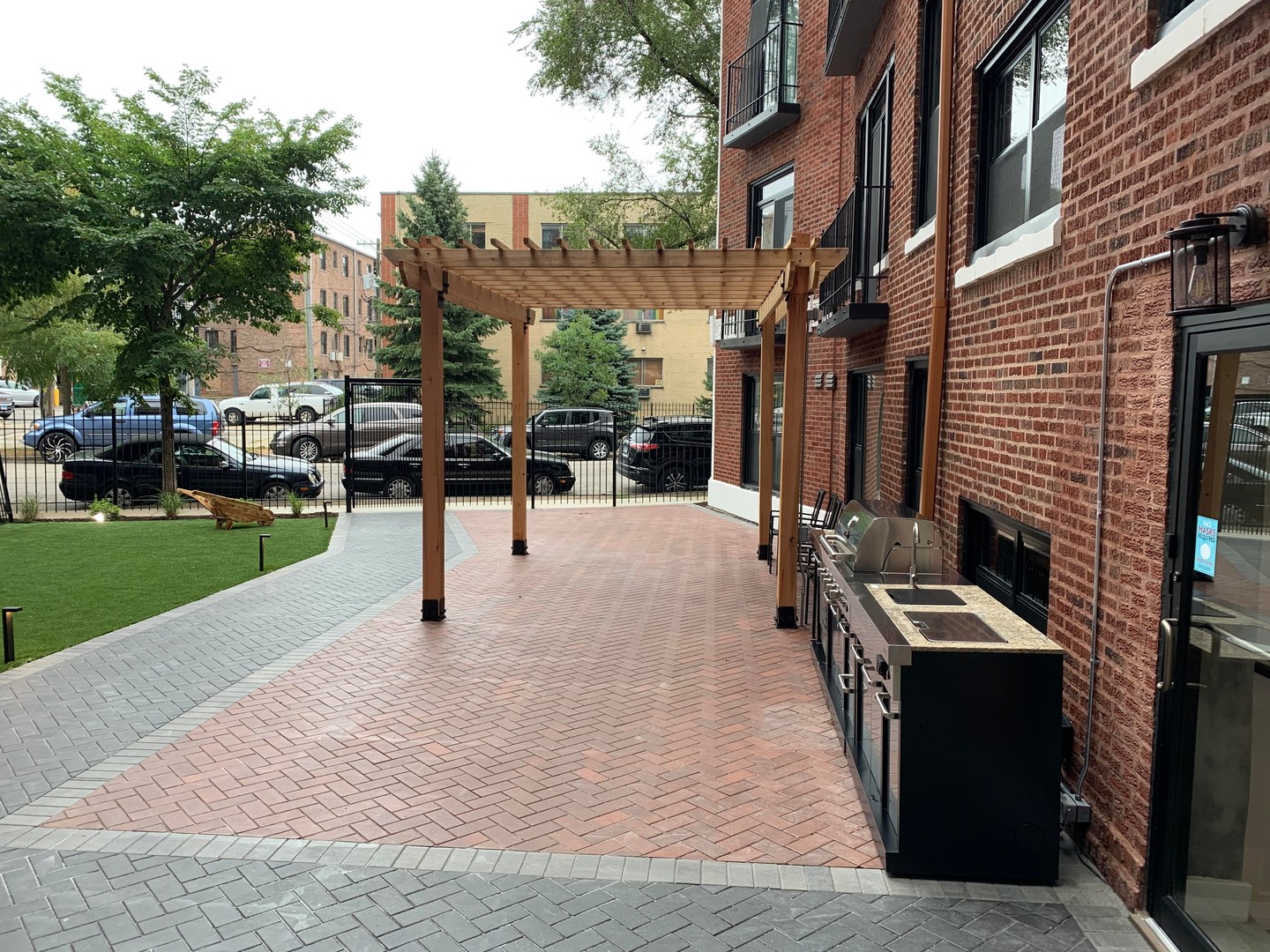 7645 N SHERIDAN Road 102