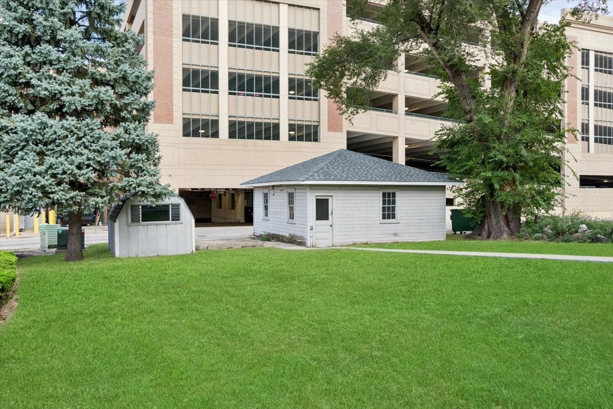135 Aurora Avenue