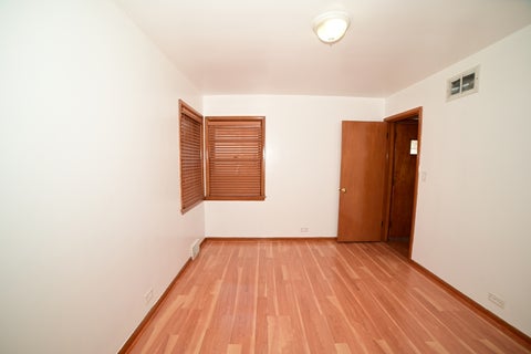 Tiny photo for 6211 N Nagle Avenue, Chicago, IL 60646 (MLS # 12731553)