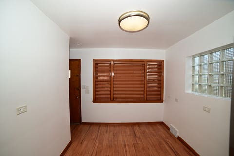 Tiny photo for 6211 N Nagle Avenue, Chicago, IL 60646 (MLS # 12731553)