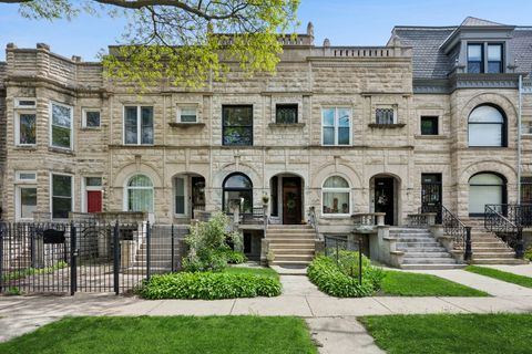 Photo of 4451 S Ellis Avenue, Chicago, IL 60653 (MLS # 12642027)