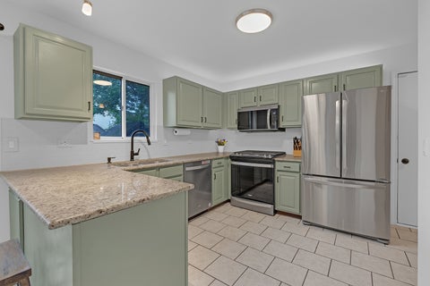 Tiny photo for 794 White Pine Circle, Lake In The Hills, IL 60156 (MLS # 12687570)