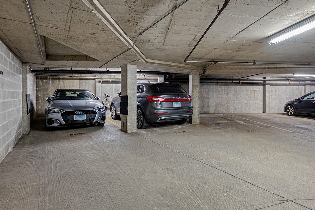 Chicago, Illinois 60654, United States, 2 Bedrooms Bedrooms, ,2 BathroomsBathrooms,Residential,Active,232874