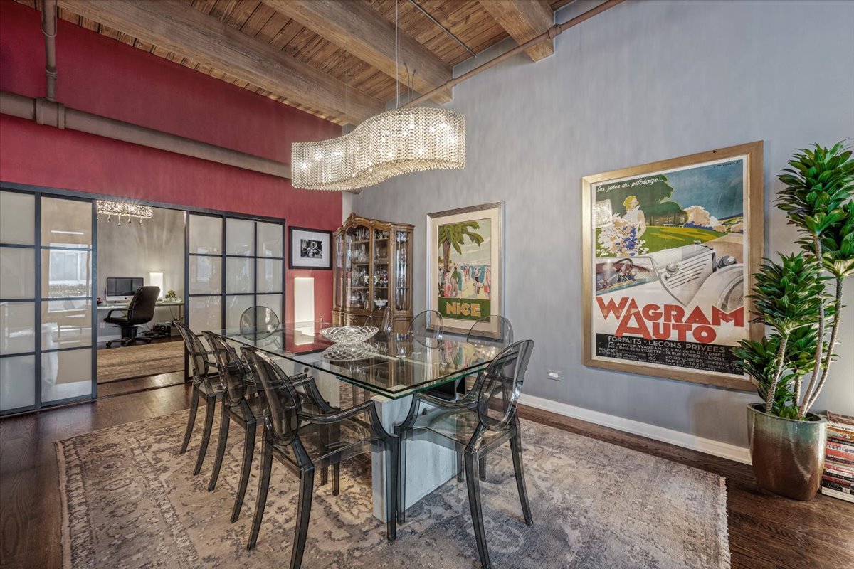 Chicago, Illinois 60654, United States, 2 Bedrooms Bedrooms, ,2 BathroomsBathrooms,Residential,Active,232874